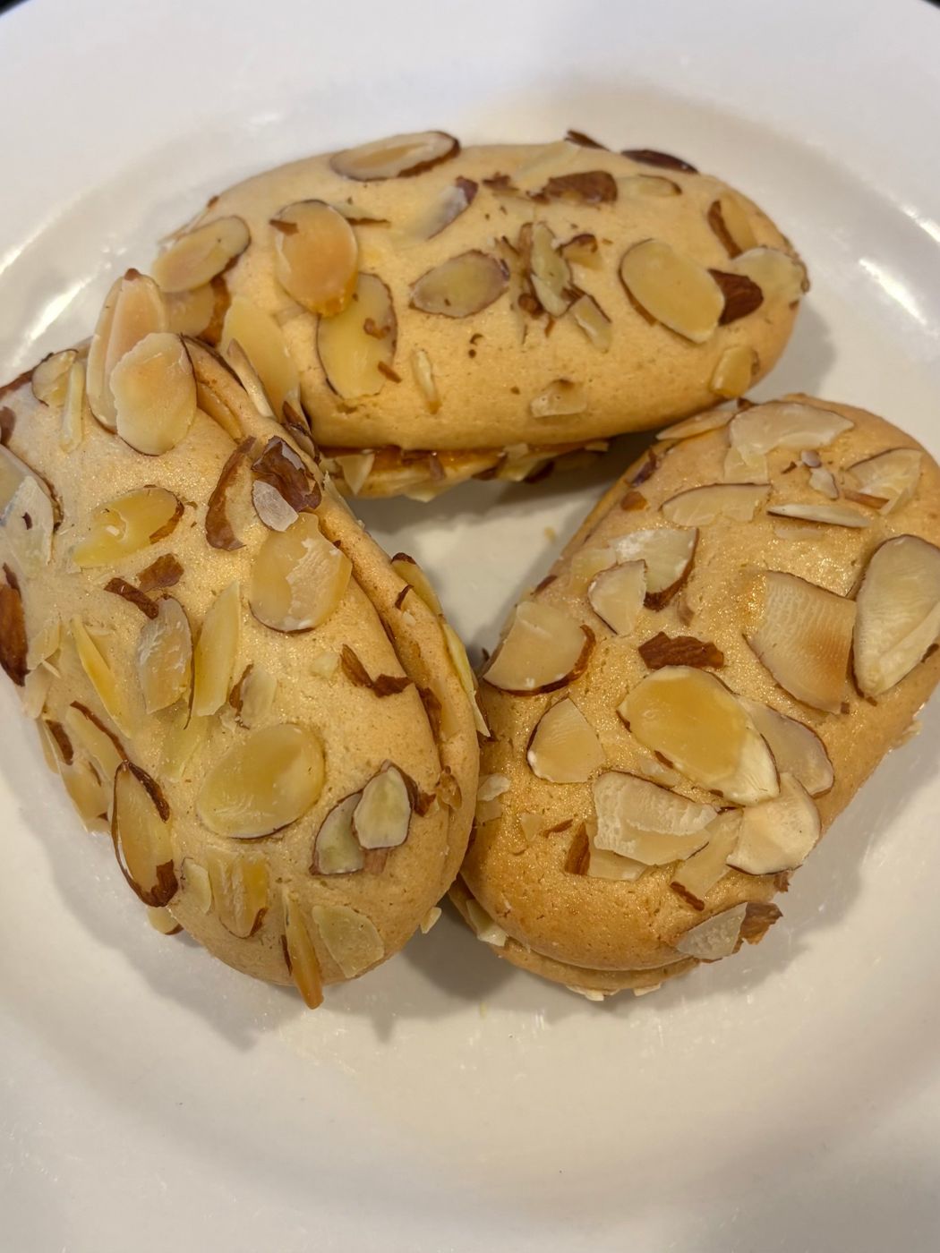 Ergolavos almond sandwich cookies